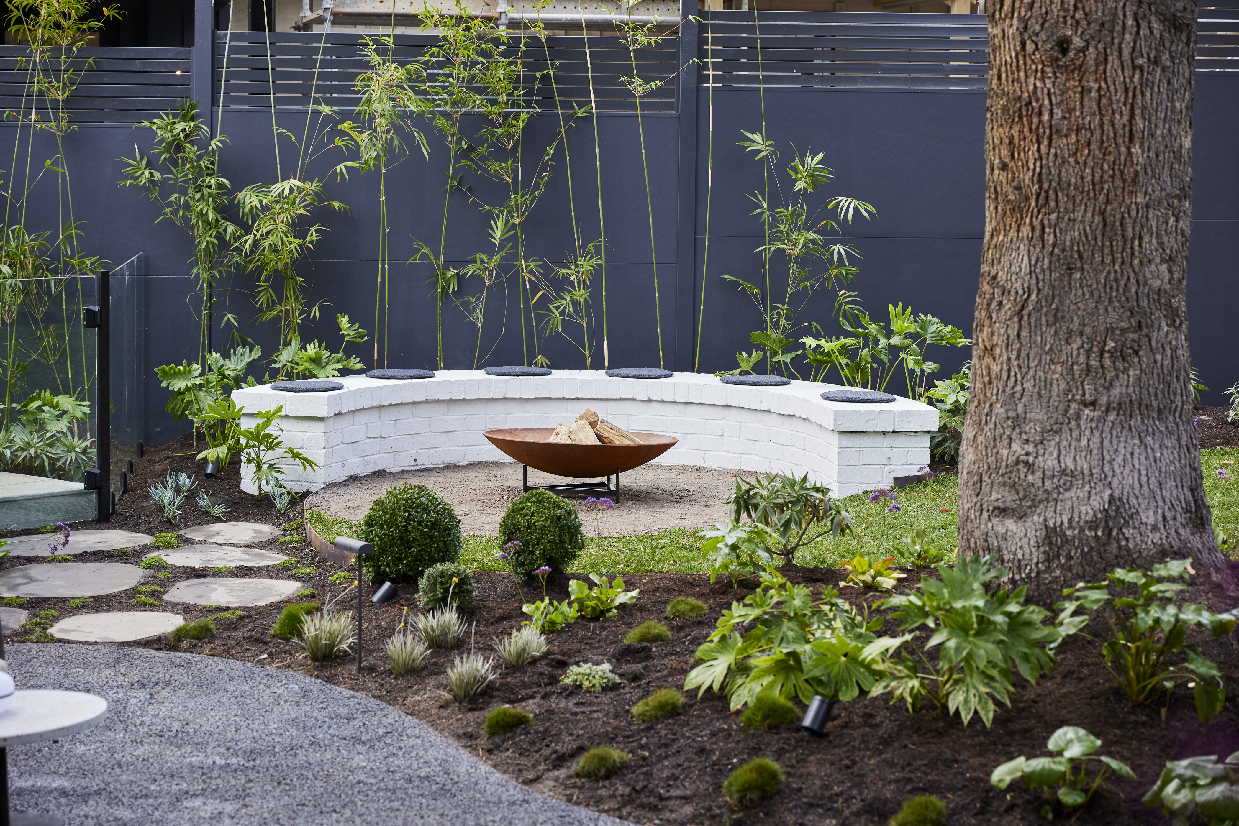 Outdoor Firepit Entertainment Area